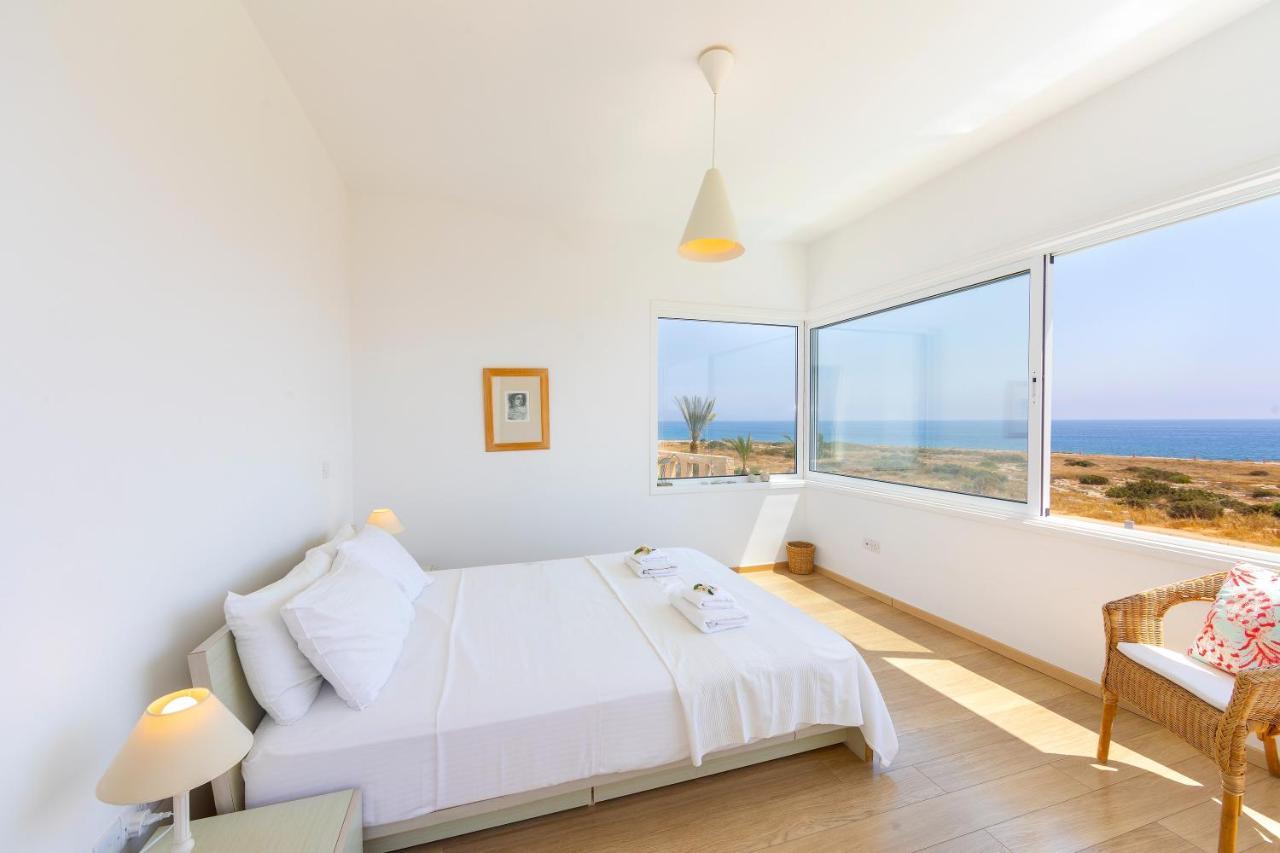 Protaras Beachfront Villa Alia المظهر الخارجي الصورة