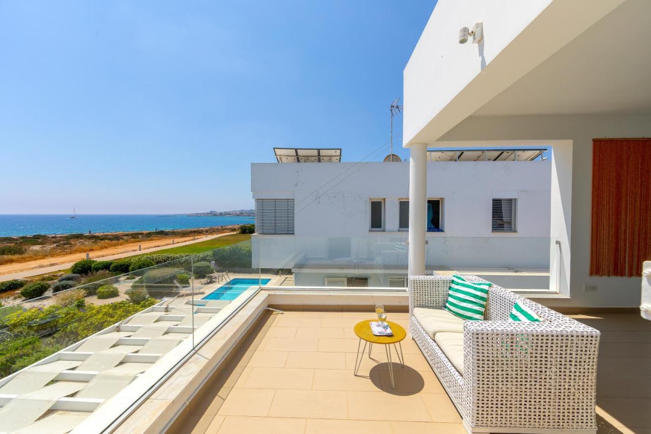 Protaras Beachfront Villa Alia المظهر الخارجي الصورة