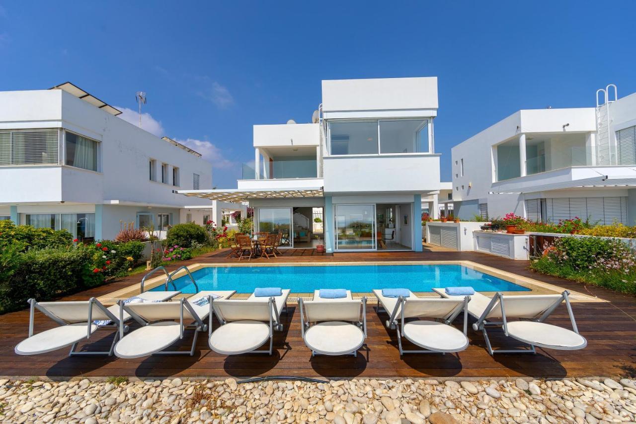 Protaras Beachfront Villa Alia المظهر الخارجي الصورة