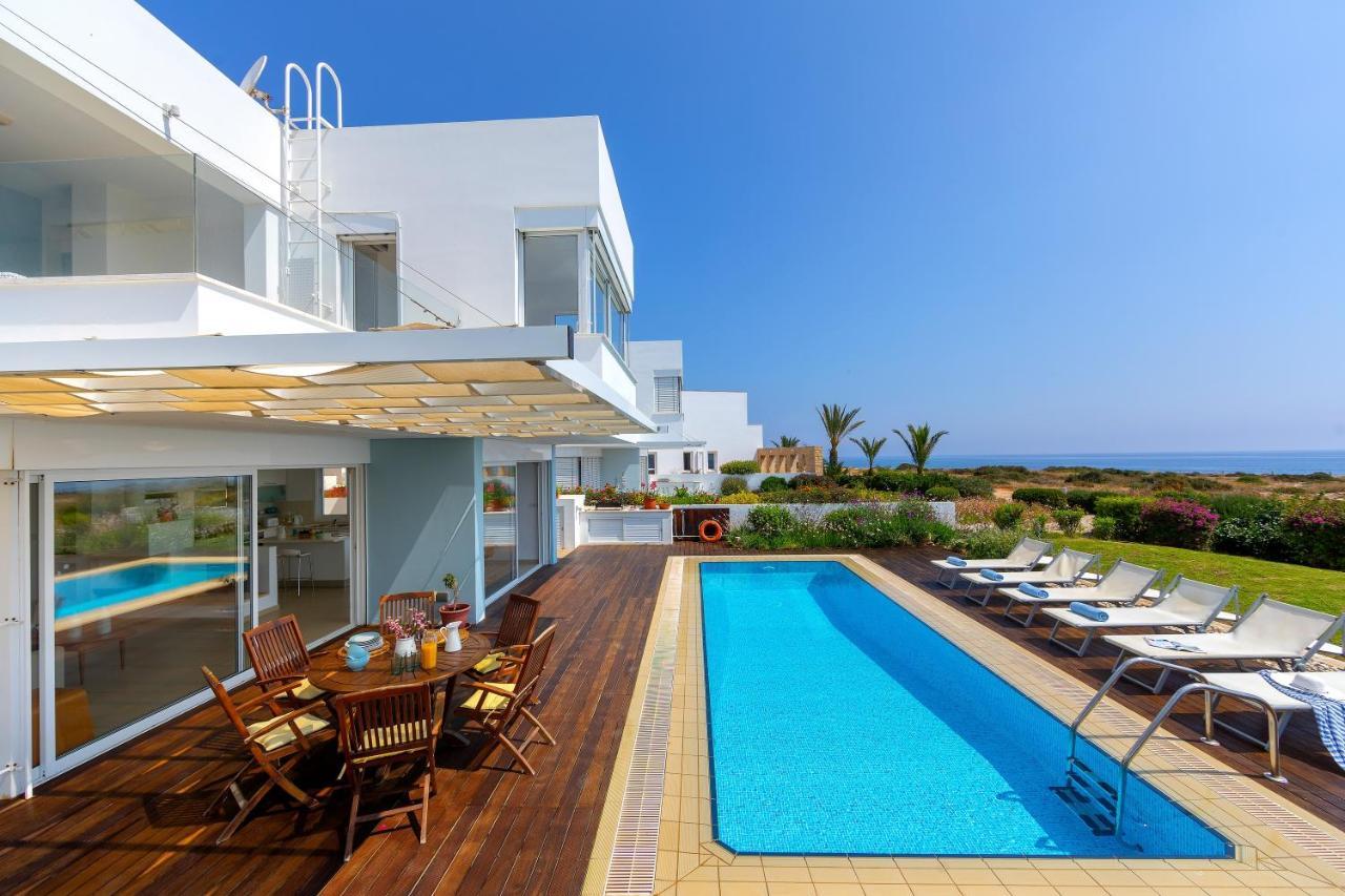 Protaras Beachfront Villa Alia المظهر الخارجي الصورة