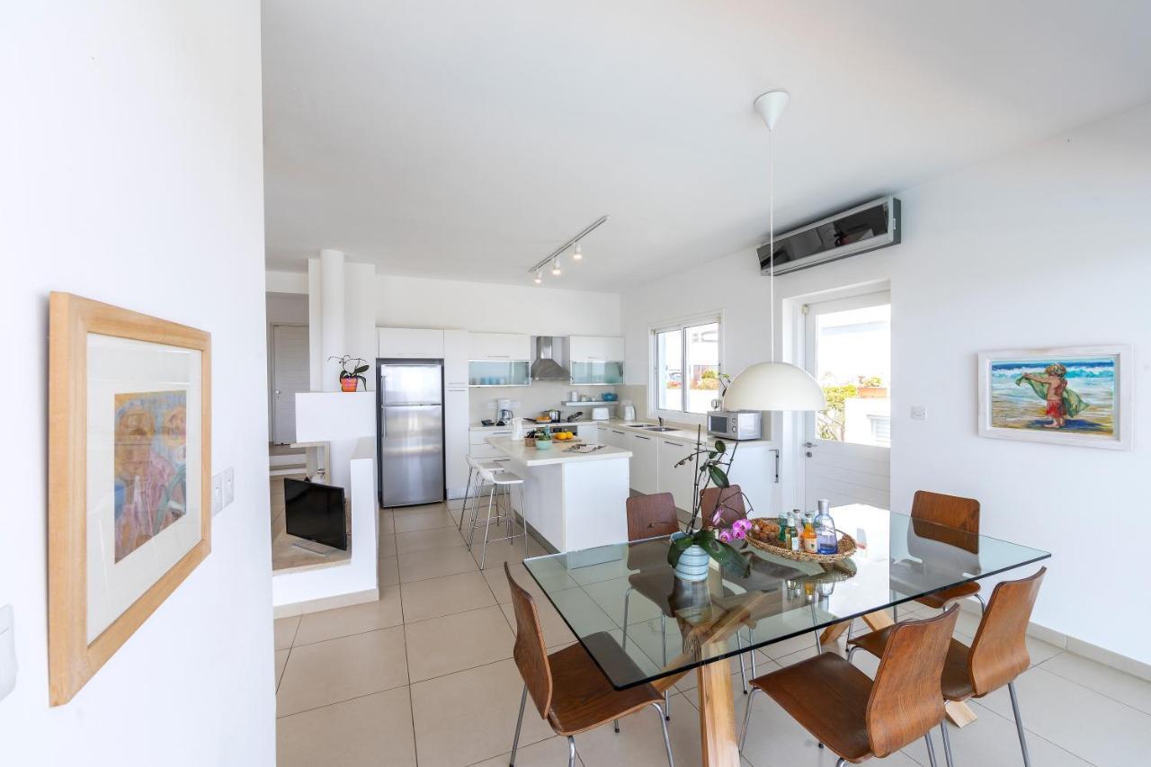 Protaras Beachfront Villa Alia المظهر الخارجي الصورة