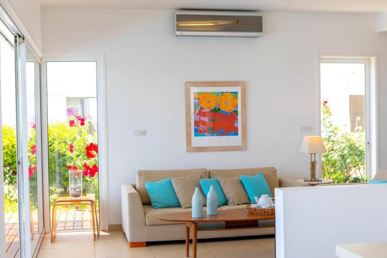 Protaras Beachfront Villa Alia المظهر الخارجي الصورة