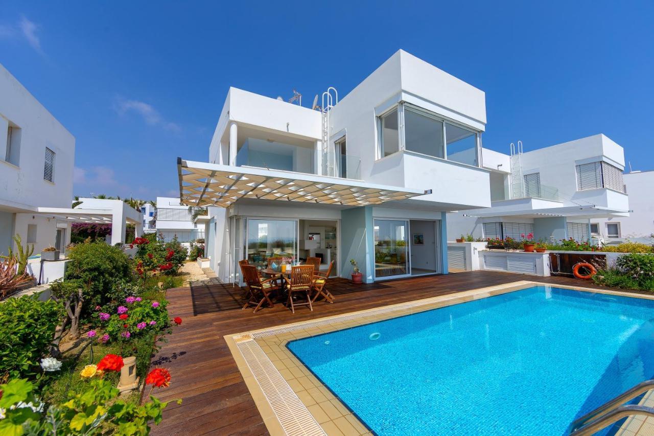 Protaras Beachfront Villa Alia المظهر الخارجي الصورة