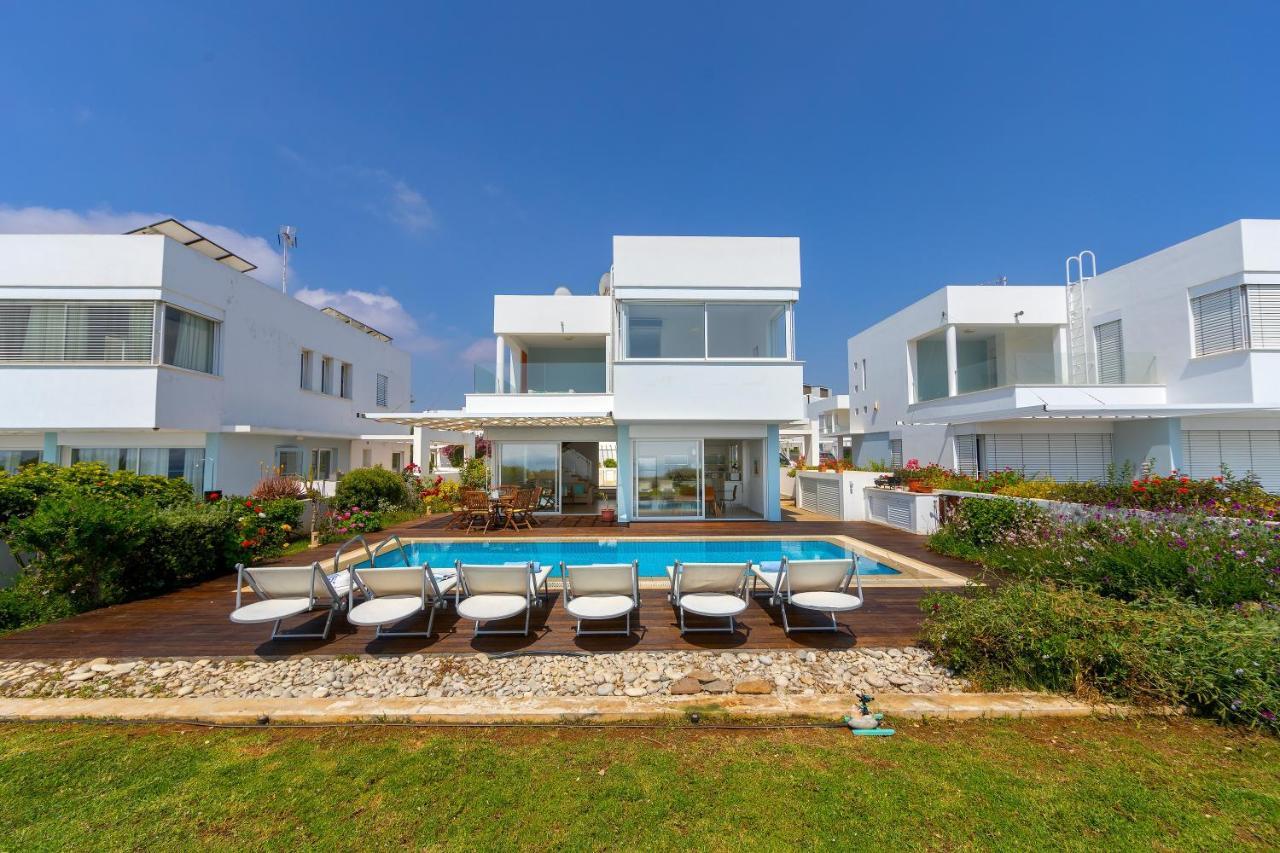 Protaras Beachfront Villa Alia المظهر الخارجي الصورة
