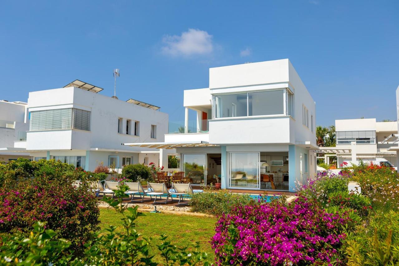 Protaras Beachfront Villa Alia المظهر الخارجي الصورة