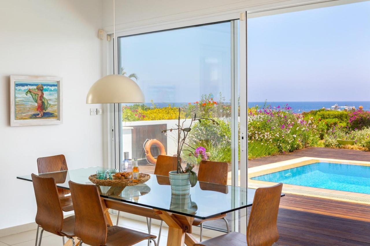 Protaras Beachfront Villa Alia المظهر الخارجي الصورة