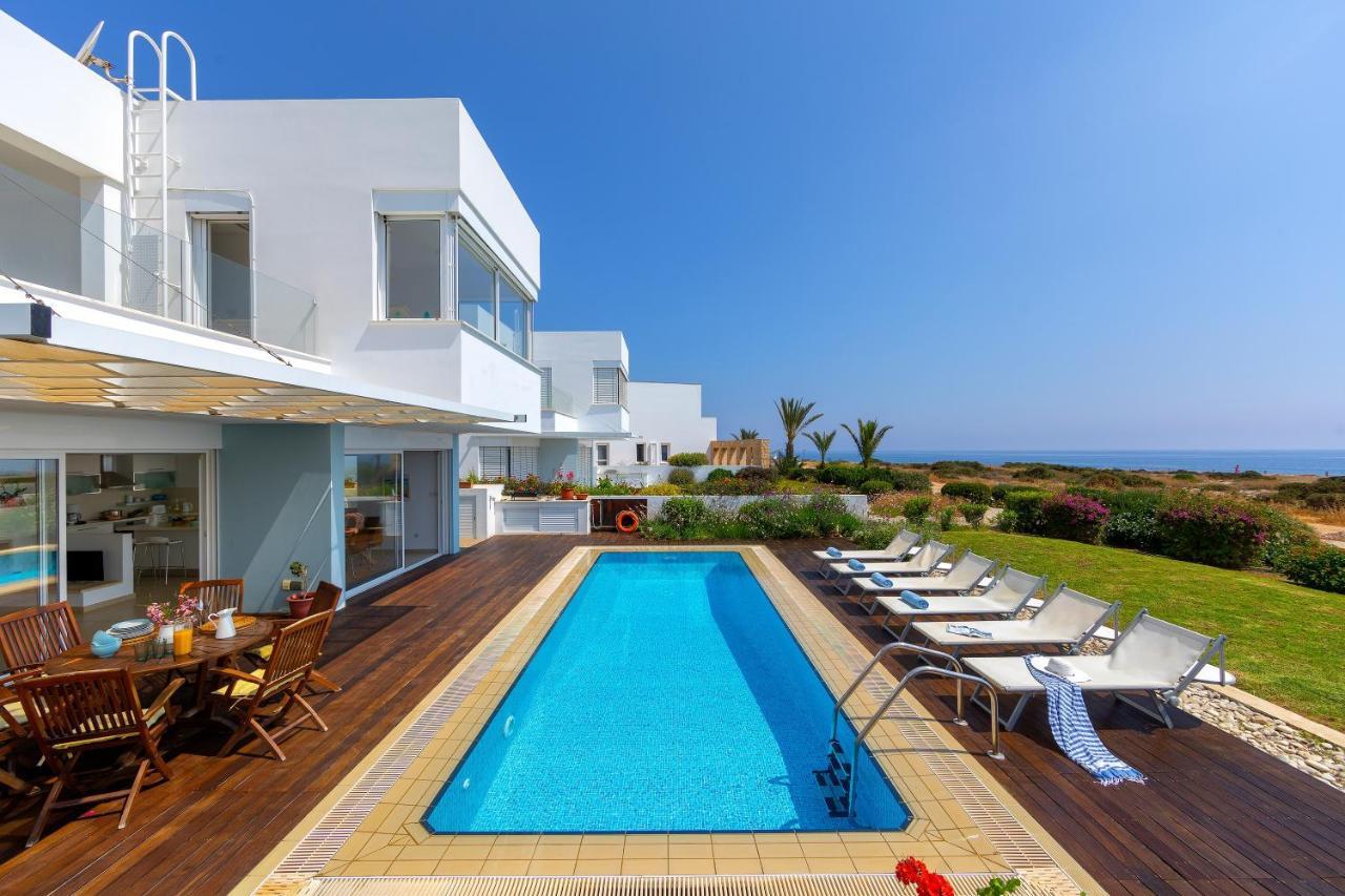 Protaras Beachfront Villa Alia المظهر الخارجي الصورة