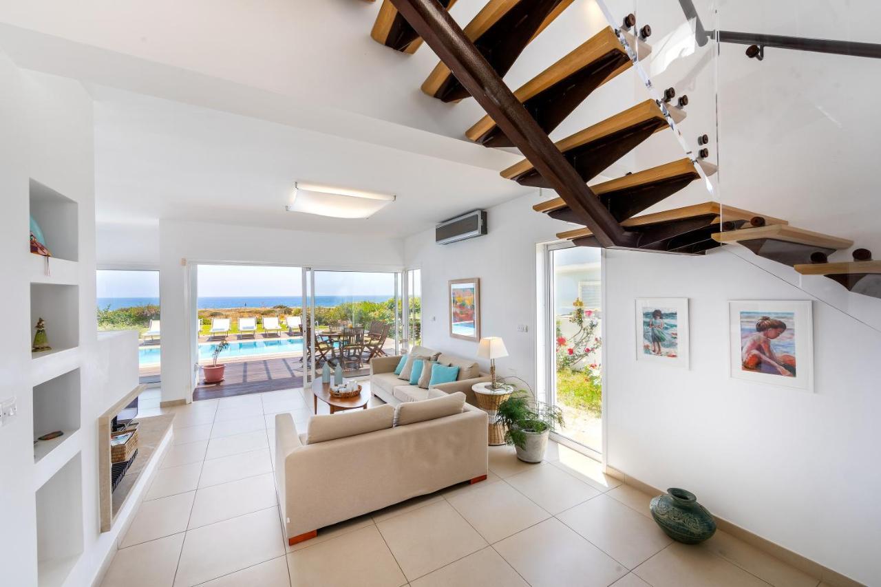 Protaras Beachfront Villa Alia المظهر الخارجي الصورة